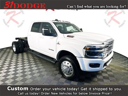New 2026 RAM 4500 4x4 Crew Cab DRW w/ Laramie Trim Package