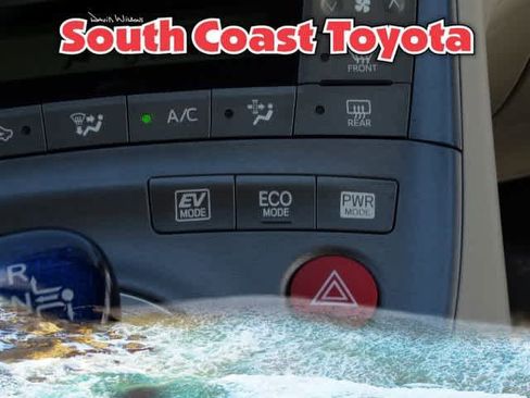 Used 2012 Toyota Prius Three image 32
