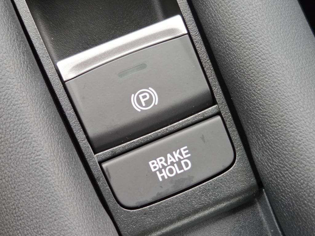 Certified 2023 Honda HR-V LX image 6