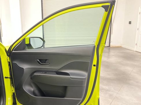 Used 2024 Hyundai Kona SEL AWD/4WD image 36