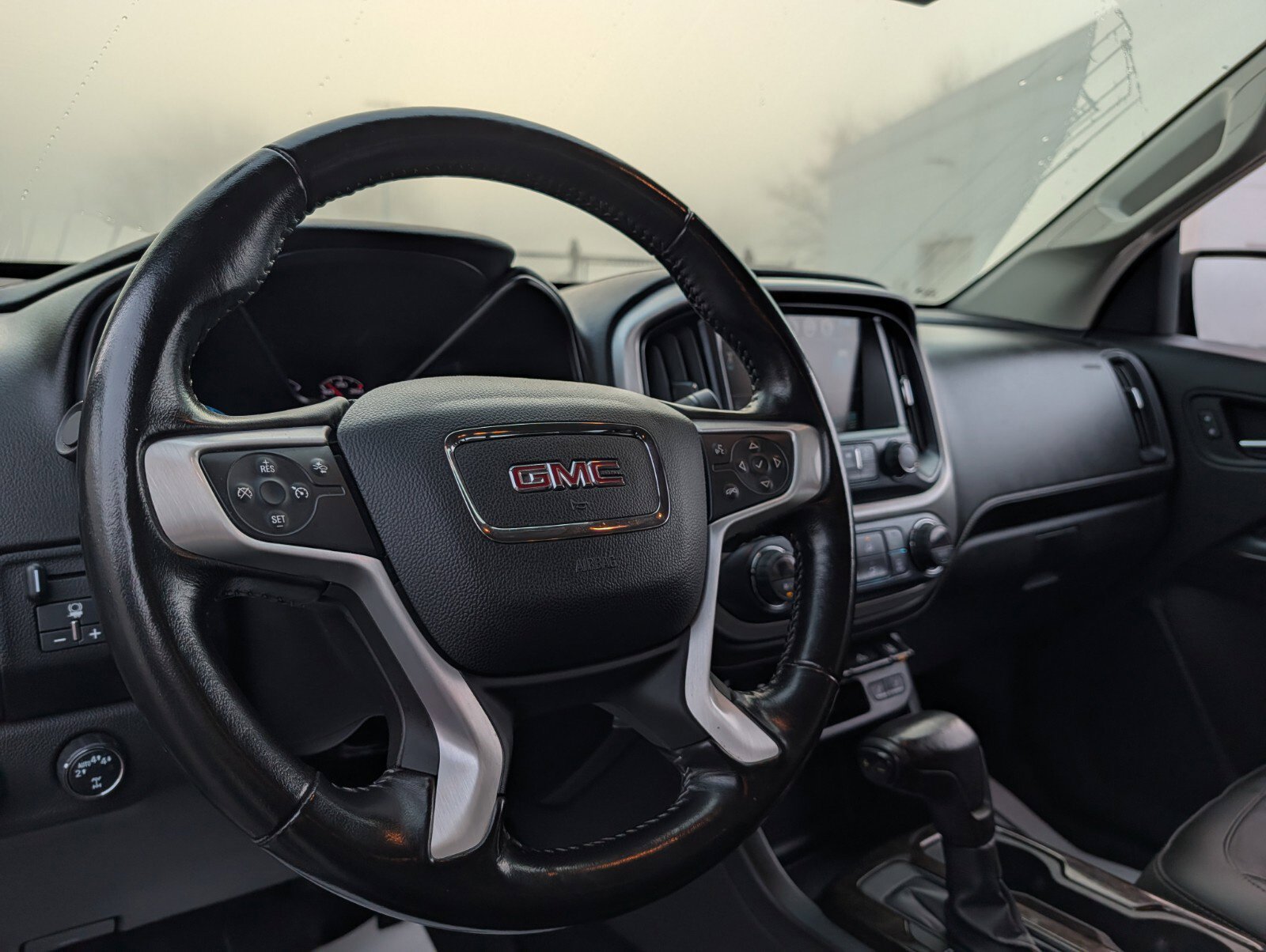 Used 2018 GMC Canyon SLT w/ Driver Alert Package AWD/4WD image 28
