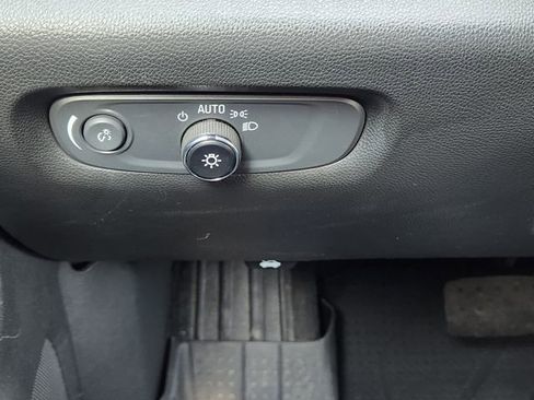 Used 2022 Chevrolet Traverse Premier w/ Redline Edition image 23