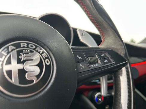 Used 2018 Alfa Romeo Giulia Quadrifoglio w/ Driver Assist Dynamic Package image 13