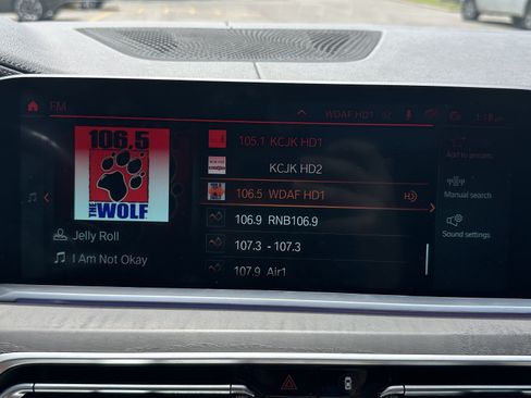 Used 2022 BMW X7 M50i AWD/4WD image 24