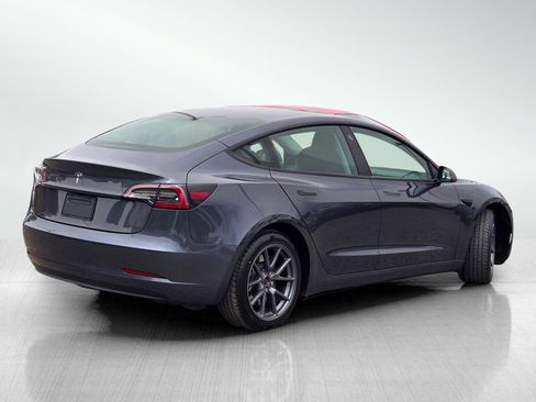 Used 2023 Tesla Model 3 Standard Range RWD image 4