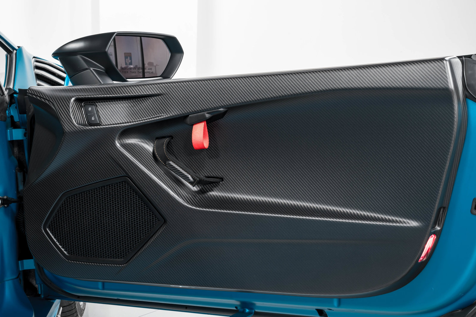 Used 2022 Lamborghini Huracan STO RWD image 39