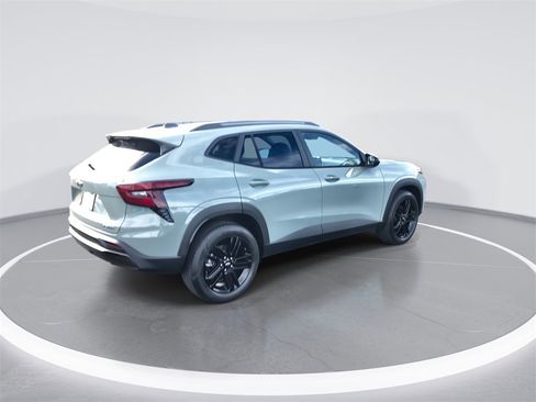 New 2026 Chevrolet Trax ACTIV w/ Sunroof Package image 8