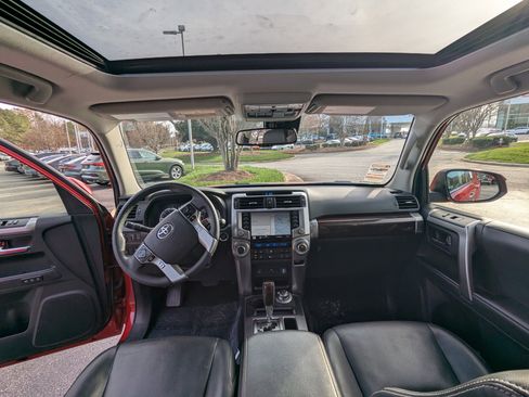 Used 2022 Toyota 4Runner Limited image 12