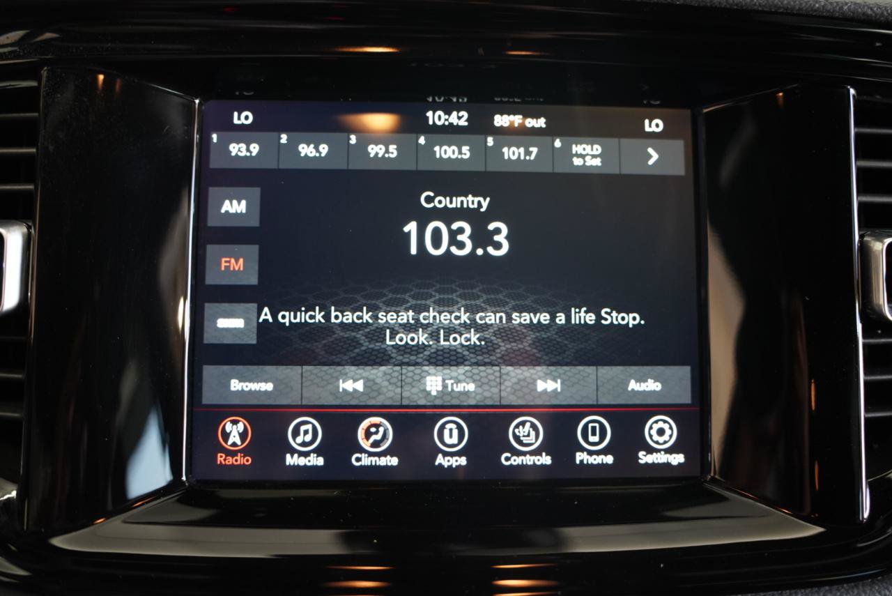 Used 2023 Dodge Durango SXT w/ Quick Order Package 2BK RWD image 18