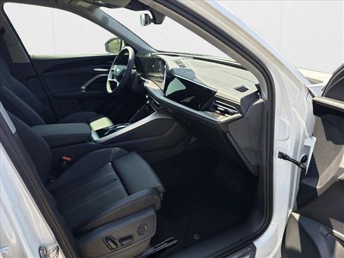 New 2025 Audi Q5 Premium Plus image 11