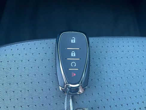 Used 2025 Chevrolet Trax LT w/ LT Convenience Package image 22