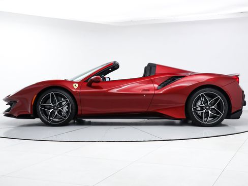 Certified 2019 Ferrari 488 Pista Spider RWD image 4