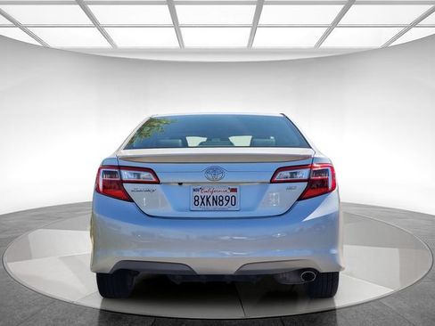 Used 2014 Toyota Camry SE w/ Fleet Convenience Package FWD image 5