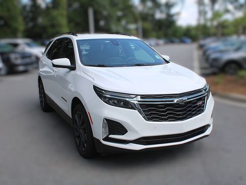 Used 2023 Chevrolet Equinox RS FWD image 16