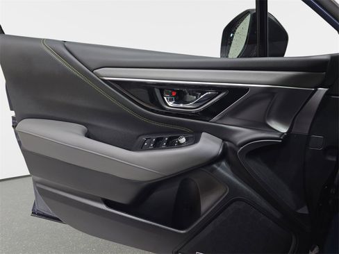 Used 2025 Subaru Outback Onyx Edition XT image 28