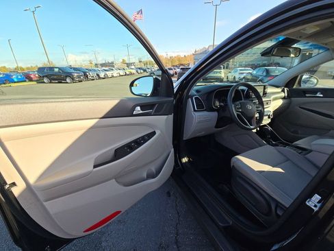 Used 2019 Hyundai Tucson SE FWD image 14