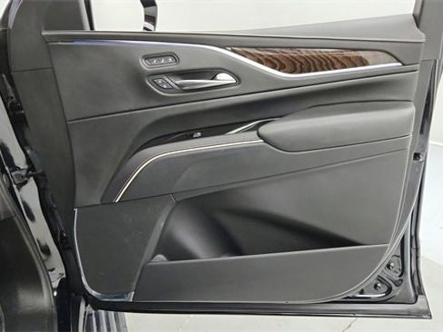 Used 2022 Cadillac Escalade Sport Platinum image 23