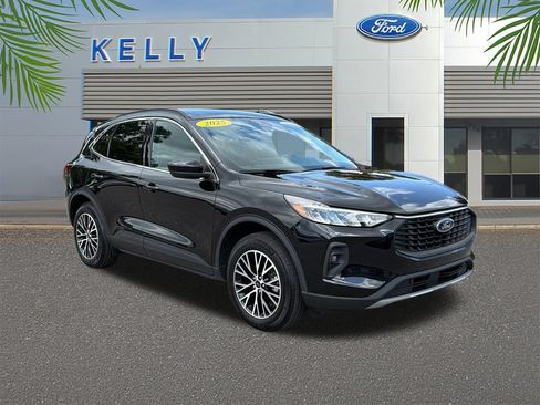 Used 2025 Ford Escape SE FWD image 7