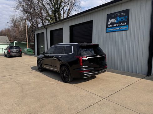 Used 2020 Cadillac XT6 Premium Luxury image 12