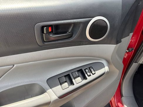 Used 2013 Toyota Tacoma PreRunner w/ TRD Sport Pkg RWD image 17
