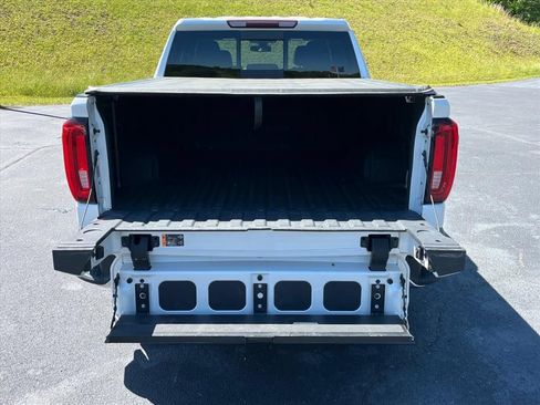Used 2021 GMC Sierra 1500 SLT w/ SLT Premium Plus Package AWD/4WD image 31