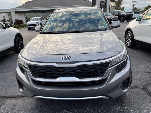 Used 2021 Kia Seltos S AWD/4WD image 2