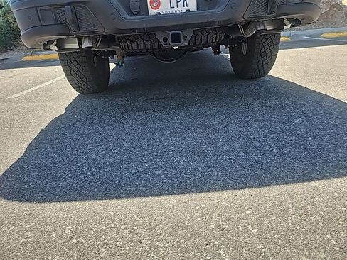 Certified 2024 GMC Sierra 1500 AT4X w/ AT4X AEV Edition image 33