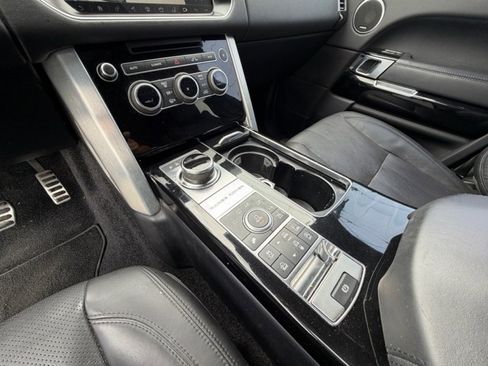 Used 2017 Land Rover Range Rover Supercharged AWD/4WD image 16