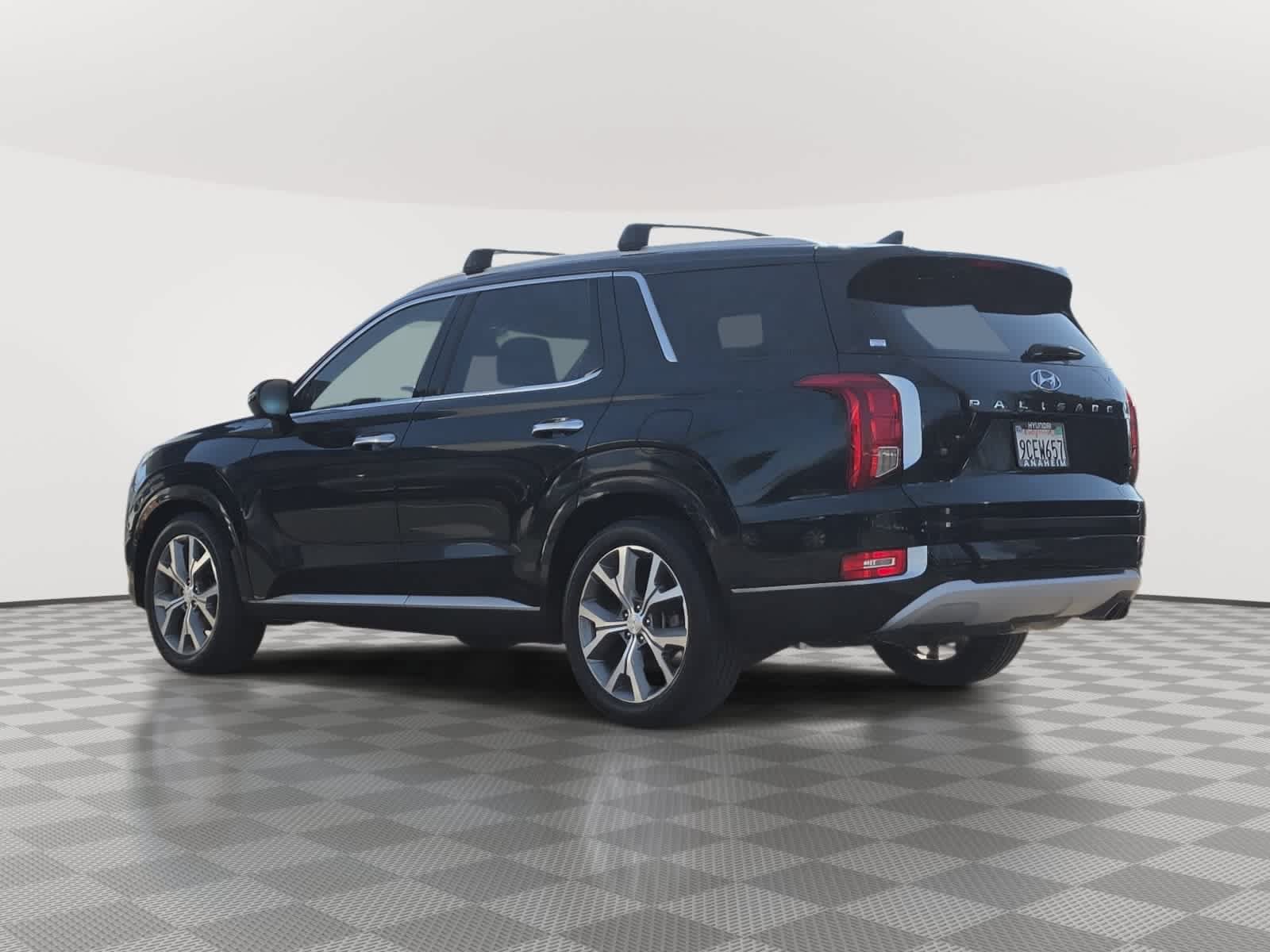Used 2021 Hyundai Palisade Limited w/ Cargo Package FWD image 9
