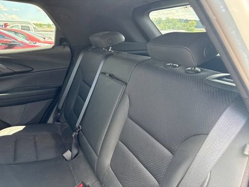 Used 2023 Chevrolet TrailBlazer RS w/ Sun and Liftgate Package AWD/4WD image 10
