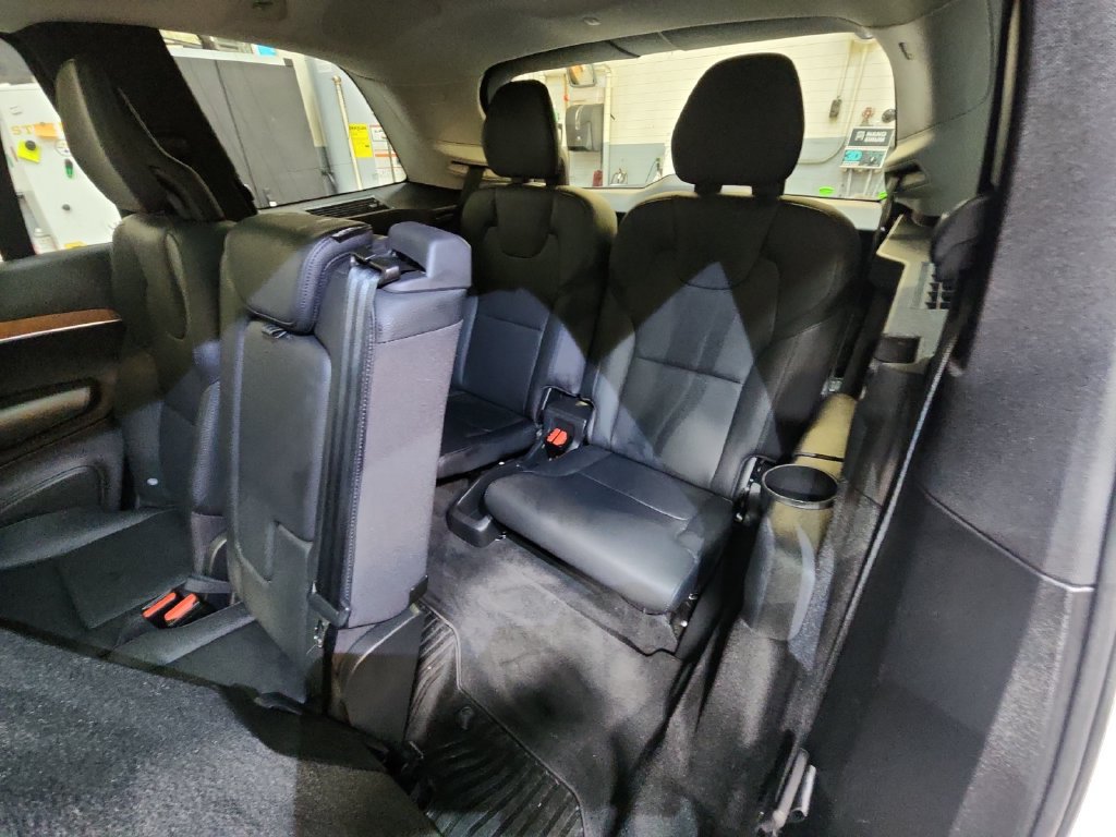 Used 2024 Volvo XC90 B6 Plus w/ Protection Package Premier AWD/4WD image 38