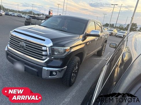 Used 2018 Toyota Tundra Limited w/ Limited Premium Package AWD/4WD image 7