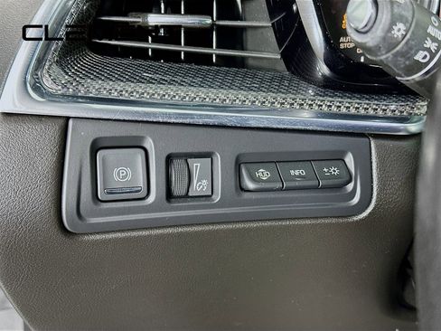 Used 2021 Cadillac XT5 Sportv image 12