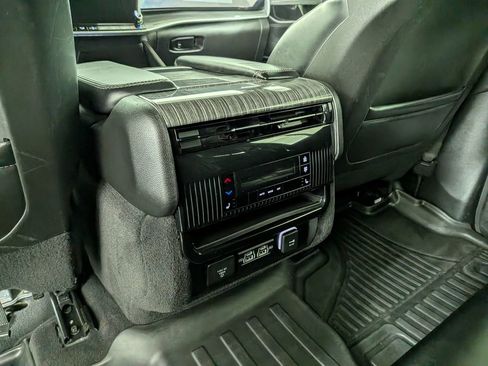 Used 2022 Jeep Wagoneer Series III image 37