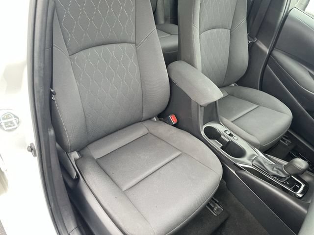 Used 2025 Toyota Corolla LE FWD image 40