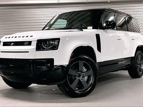 New 2026 Land Rover Defender 110 X-Dynamic SE image 1