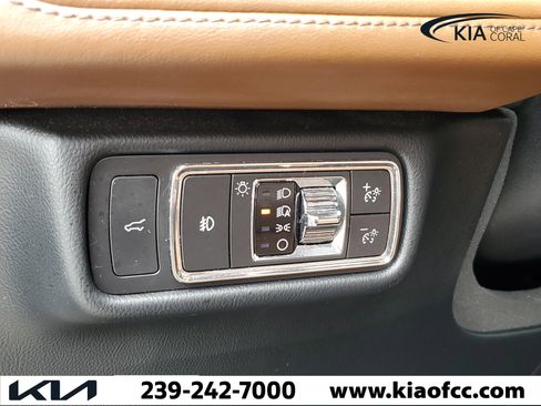 Used 2020 Lincoln Aviator Reserve w/ Elements Package Plus AWD/4WD image 23