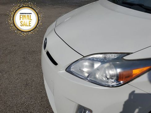 Used 2010 Toyota Prius Two image 11