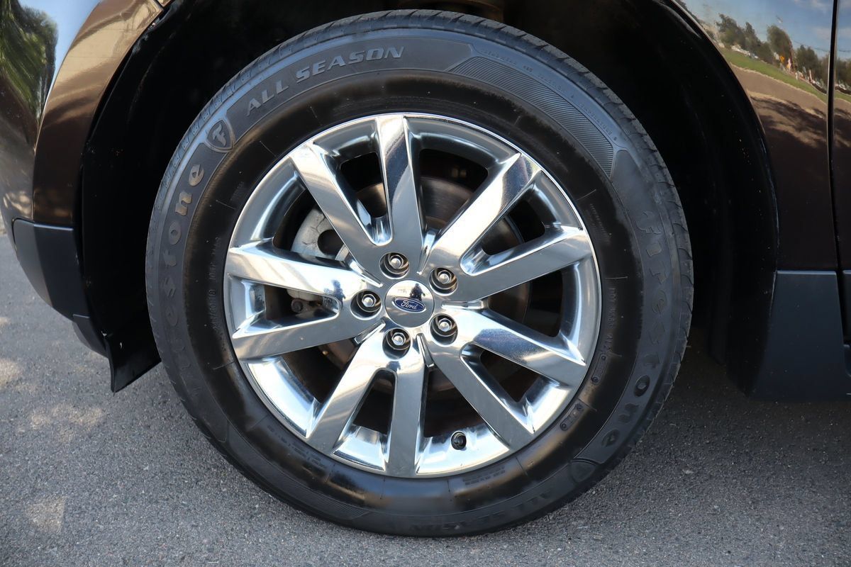 Used 2013 Ford Edge SEL FWD image 42