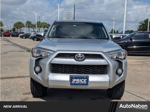 Used 2017 Toyota 4Runner SR5 image 1