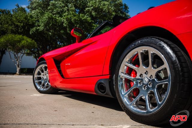 Used 2004 Dodge Viper SRT-10 RWD image 30