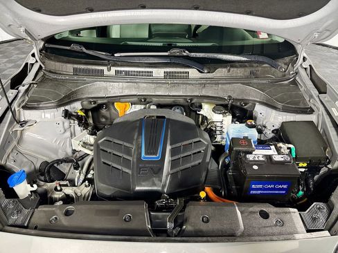 Used 2023 Hyundai Kona Limited image 23