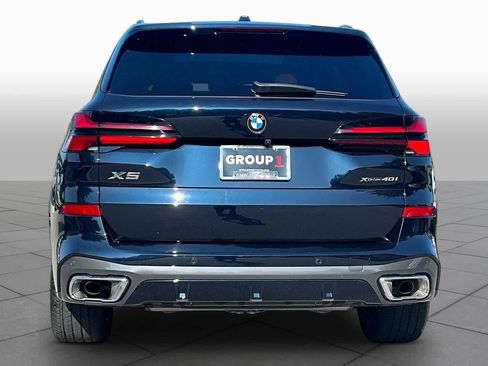 Used 2025 BMW X5 xDrive40i AWD/4WD image 4