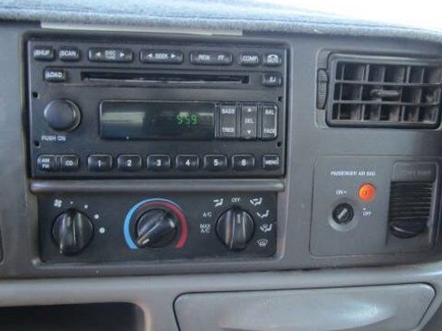 Used 2001 Ford F250 XL image 13