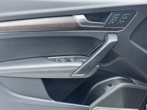 Used 2023 Audi Q5 2.0T Premium Plus w/ Premium Plus Package image 39