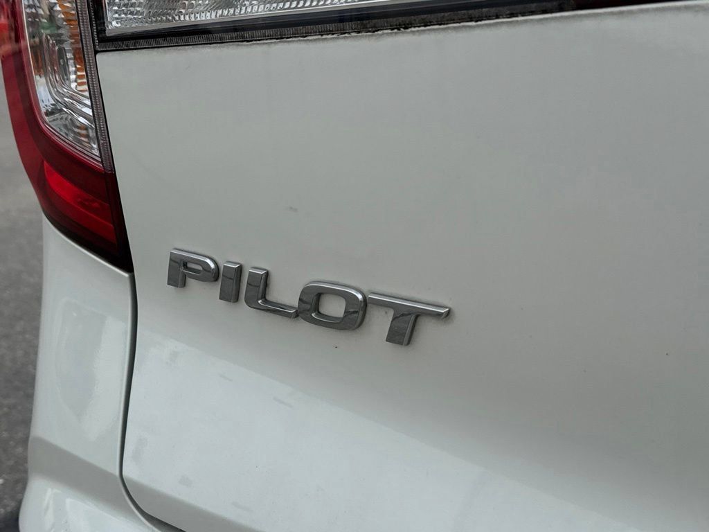 Used 2019 Honda Pilot EX image 11