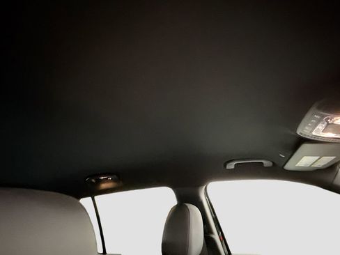 Certified 2025 Mercedes-Benz GLB 250 image 16