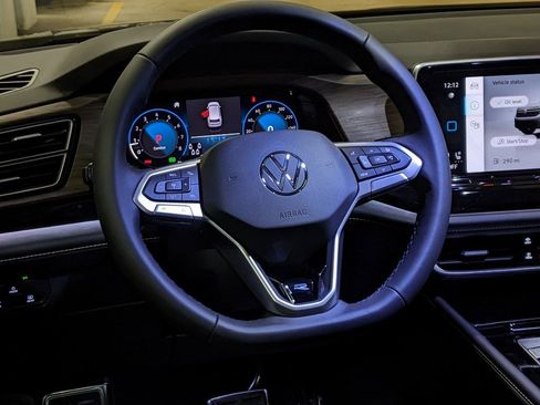 New 2026 Volkswagen Atlas SEL Premium R-Line image 14