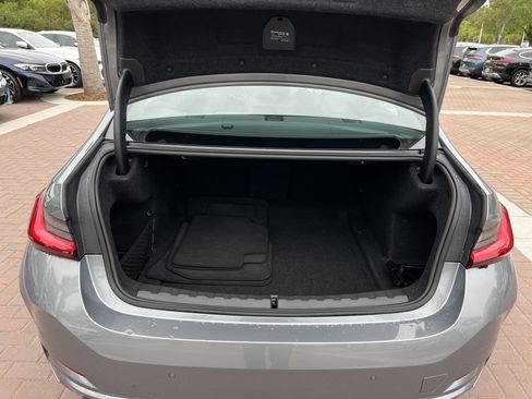 Used 2025 BMW 330i Sedan image 35