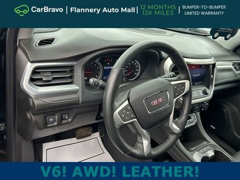 Certified 2023 GMC Acadia SLT w/ Preferred Package image 12